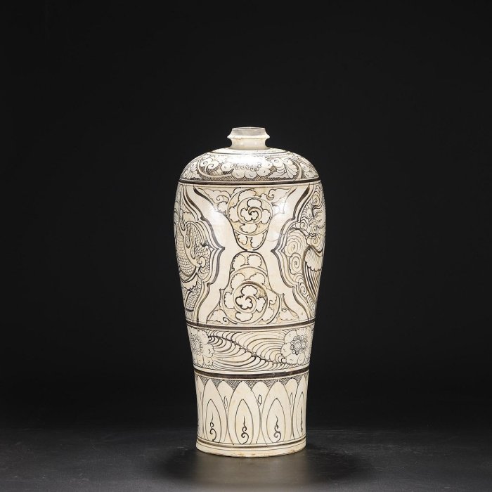 北宋〜金 磁州窯 掻落し龍文 梅瓶 高41.2cm φ20.4cm 黒釉刻花牡丹文梅瓶 磁州窯 文化遺産オンライン