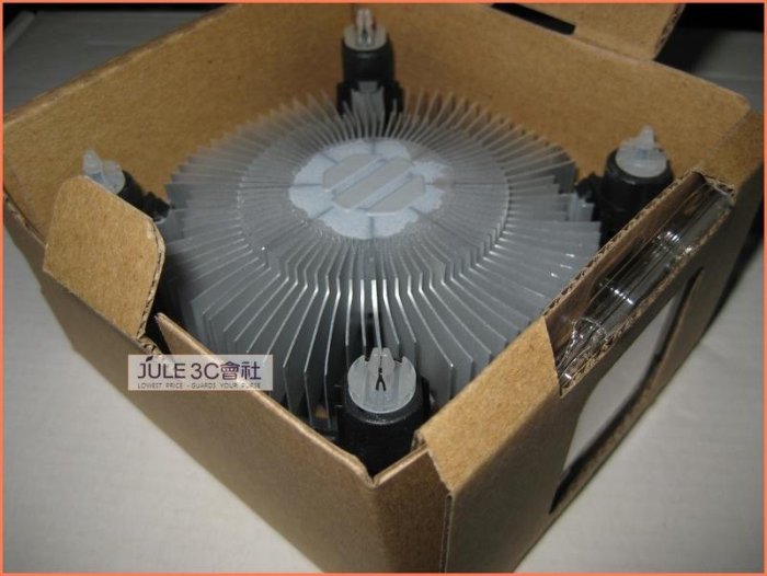 JULE 3C會社-Intel i3 8100 i3-8100 3.6G/6M/第八代/四核/良品/全新風扇 CPU