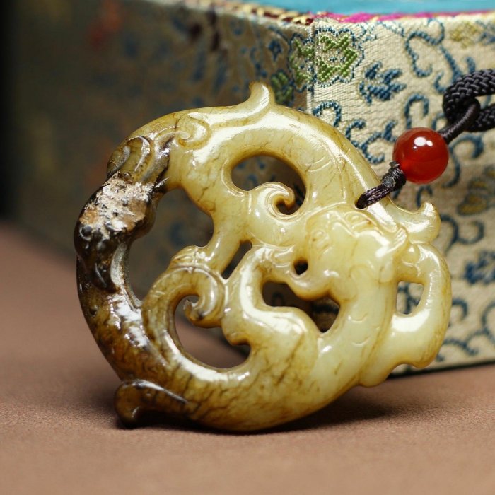 長方形 龍鳳 玉牌 天然石 清時代中国古美術 和田玉 アクセサリー 旧家蔵出し 18885和田玉舊藏迴流精品龍鳳佩玉質剛性細膩油潤包漿醇厚沁色自然雕工