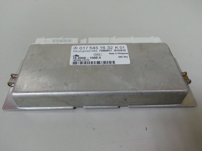 BENZ W202 1995-1996 M111 M104 ABS ASR ESP 電腦 0175451632U