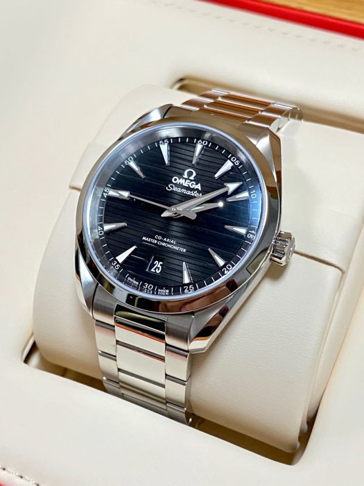 光華.瘋代購 [預購] 歐米茄 Omega Aqua Terra 150米 220.10.38.20.01.001 黑面 38mm 大師天文台腕錶