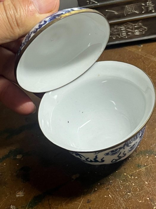 茶道具 青花 山水紋 嘉慶年製 款 蓋置 DT336 嚴選60cc泰國青花龍蓋碗若深珍藏包銅口工夫茶具青花瓷完整器若深底款小