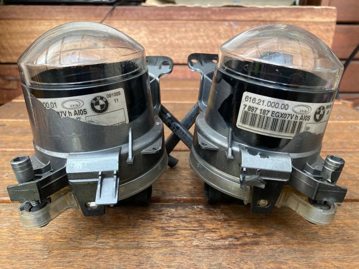 BMW E60 E61 04~09年M-TECH前保桿專用霧燈