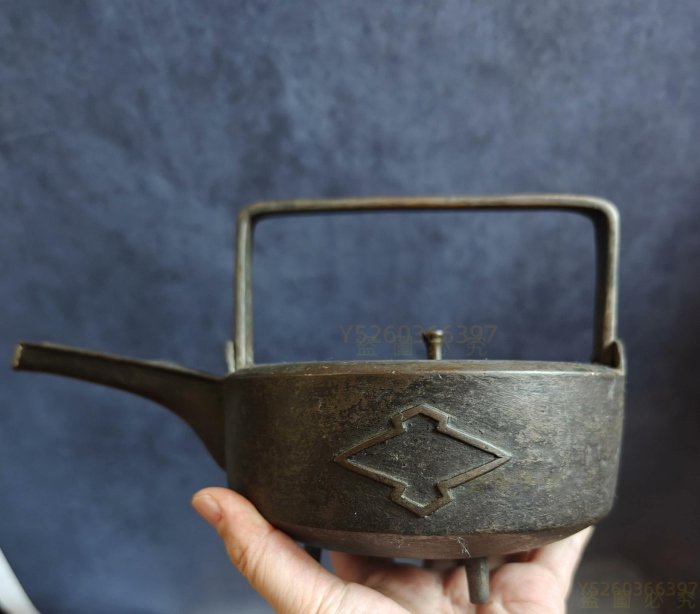 二手】日本清代老銅銚子銚子是溫酒煮茶的器具。 銅銚子非常少見，大
