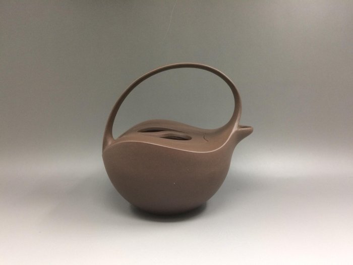 丁亞平【太極提梁壺】200 cc 附證書1994 年作品《 證書鑑證人: 陳庚