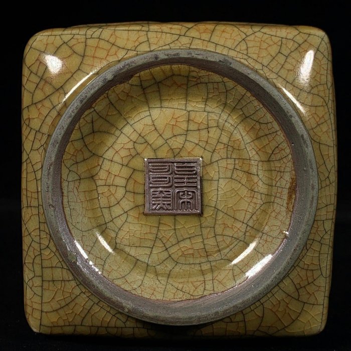 皇宋哥窯款琮式瓶，高22直徑11cm，200522 瓷器官窯汝窯【古雲