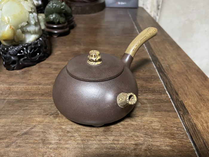 優惠價格）宜興早期（約民國60-70年代作品）紫砂側把壺（壺流、