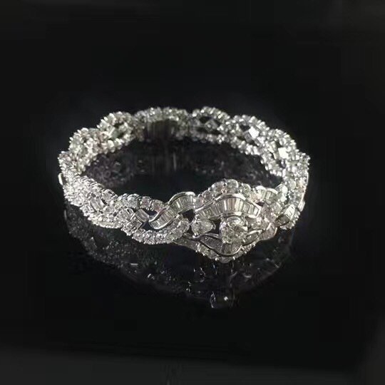 【益成當舖】流當品 超豪華白金女用設計款時尚造型鑽石手鍊 全新品