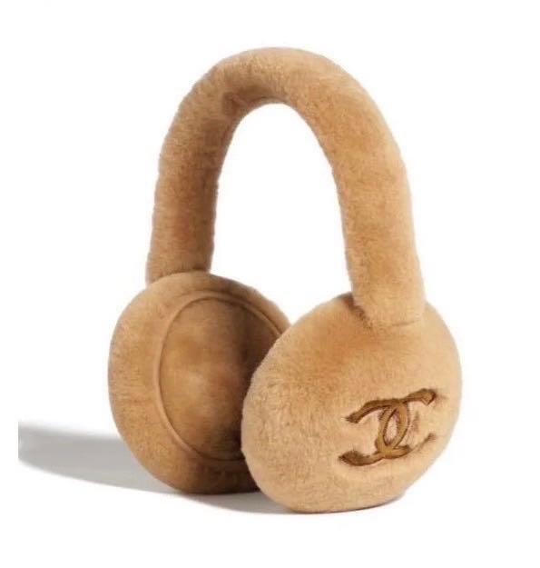 Jennie同款 Chanel 24N 毛毛耳罩