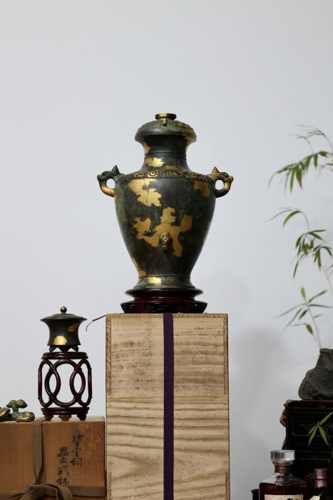 四世秦藏六造】周代犧耳饕餮紋罍式花器壺仿西清古鑑青銅涂金蠟鑄博古清