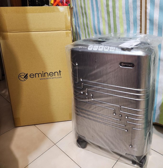 萬國通路&臺積電TSMC 20吋行李箱登機箱