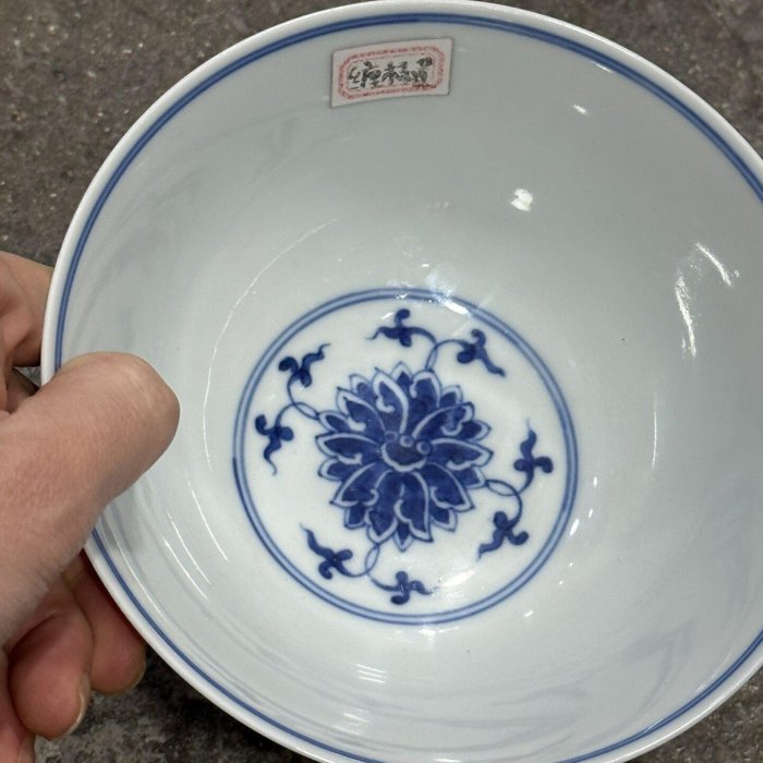 中国古美術 大清光緒年製 青花纏枝蓮文皿 染付 官窯 清朝期 大清光緒年