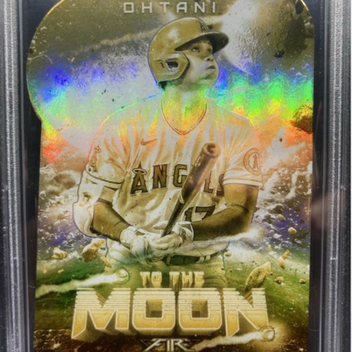 MLB 2022 Topps Fire Shohei Ohtani To The Moon Die Cut Gold Minted