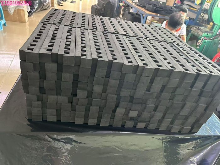 eva泡棉板材料沖型內襯託定製加工防火防靜電eva雙面背膠長條卡槽