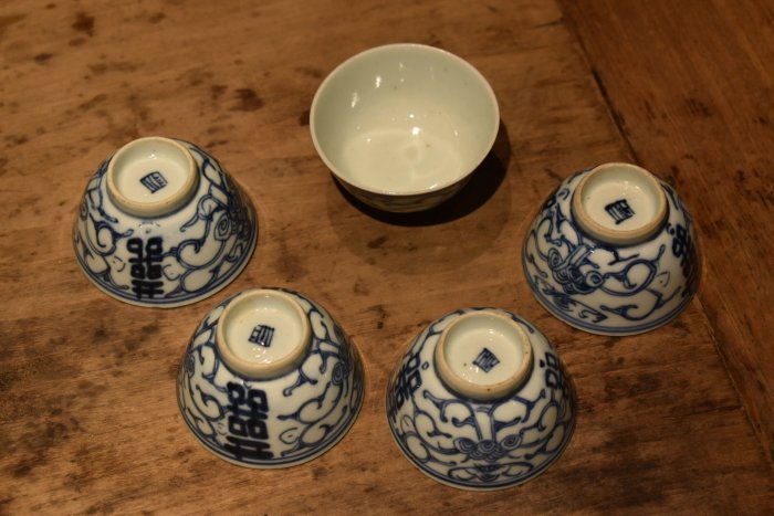 激安日本 UA1-4 中国美術 清朝 清時代 青花 松竹梅文 茶道具 煎茶碗 杯