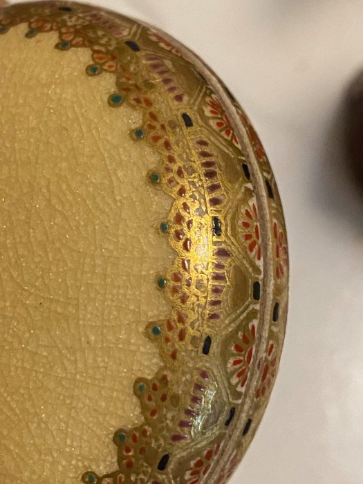 嚴選薩摩掐絲鑲嵌老工藝印泥盒，象牙黃包? mascara 包漿瓷油光5.8cm 白