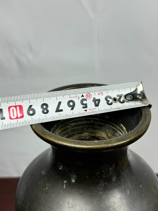 嚴選古銅花瓶，鑲金鑲銀長尾雞造型，高29.3cm，重1845克，實物拍攝展示