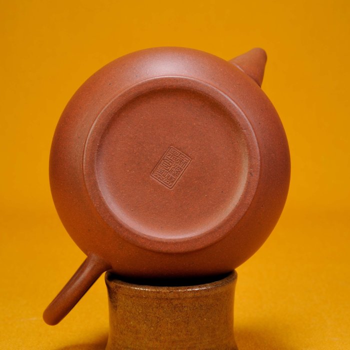 【荊溪惠孟臣製款】唐物 紫砂 朱泥 砲口 孟臣壺 荊溪惠孟臣製款】唐物 紫砂 朱泥 砲口 孟臣壺