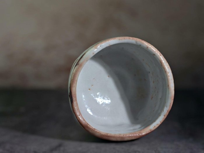 志野茶碗嚴選，伊藤公洋師承大師之作，高8cm直徑12cm，1965年生於愛知