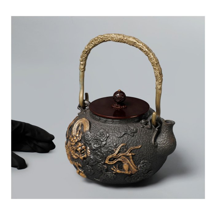 二拍)再生補破網-早期日本鐵壺雲龍紋岩肌壺款信龍堂造重1.7kg (BA