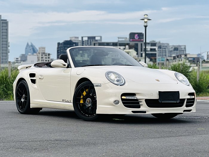 紅牛車業 Porsche 911 Turbo S Cabriolet 997.2