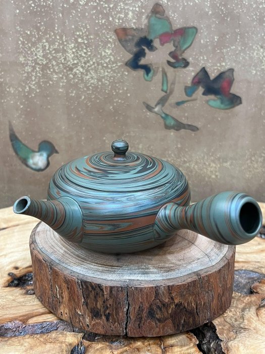 日本常滑燒泥壺陶仙作容量200ml 金屬網水口口徑7cm 最寬16cm 含蓋7.5cm