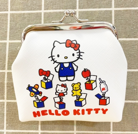 【震撼精品百貨】Hello Kitty 凱蒂貓-三麗鷗 Hello Kitty日本SANRIO三麗鷗KITTY珠釦零錢包45Th*60636