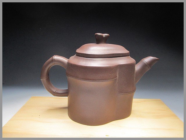 滿口壺言》A517早期青竹壺甲紫泥【齊逸逸制】七單孔出水、約250cc、有