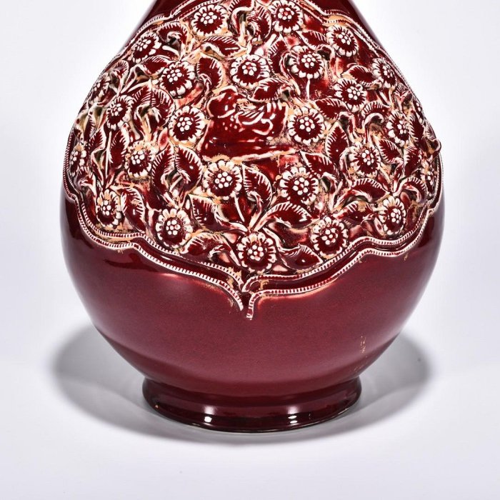 可議價元霽紅釉貼塑鴛鴦花卉紋獸耳花口玉壺春瓶高45厘米寬22厘米【藏寶