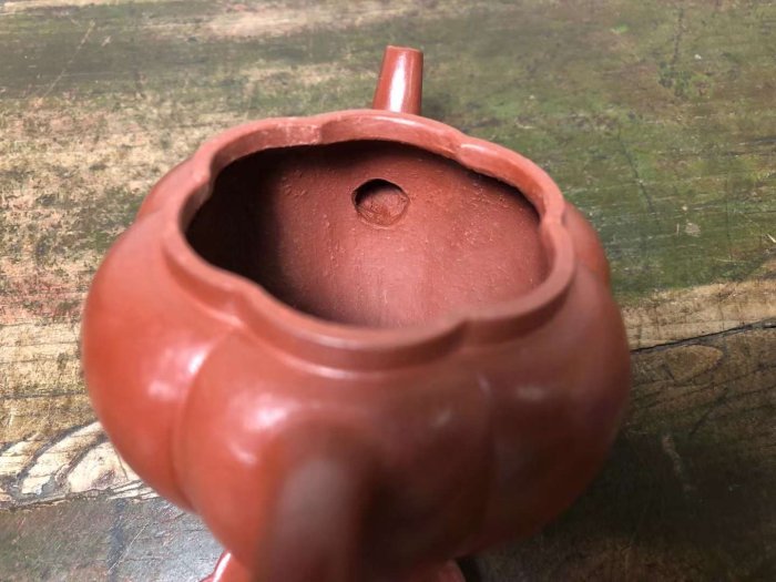 中國宜興紫砂壺～早期台灣訂制六瓣梅花壺/老朱泥/邵元蔭預定款| Yahoo拍賣