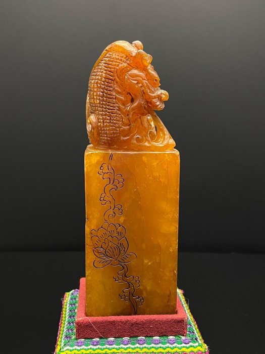 古董品 田黄石 寿山石 珍藏品神兽印鑑y113 古董品 田黄石 寿山石 珍藏品神兽印鑑y113 - メルカリ