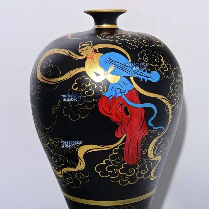 宋汝窯青龍寺款彩繪描金飛天紋大梅瓶，高41.6×22釐米14001067 鈞窯汝瓷