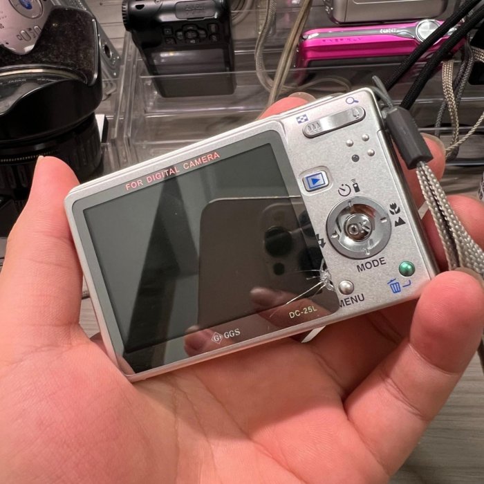 PENTAX Optio S7 CCD數位相機，螢幕小瑕，功能完好，原裝配件齊全Optio