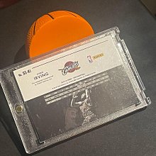 【サイン入り】2015-16 Panini Noir Kyrie Irving sh｝2015-16 Panini Noir Spotlight 聚光燈金簽Kyrie Irving 歐神仙/49