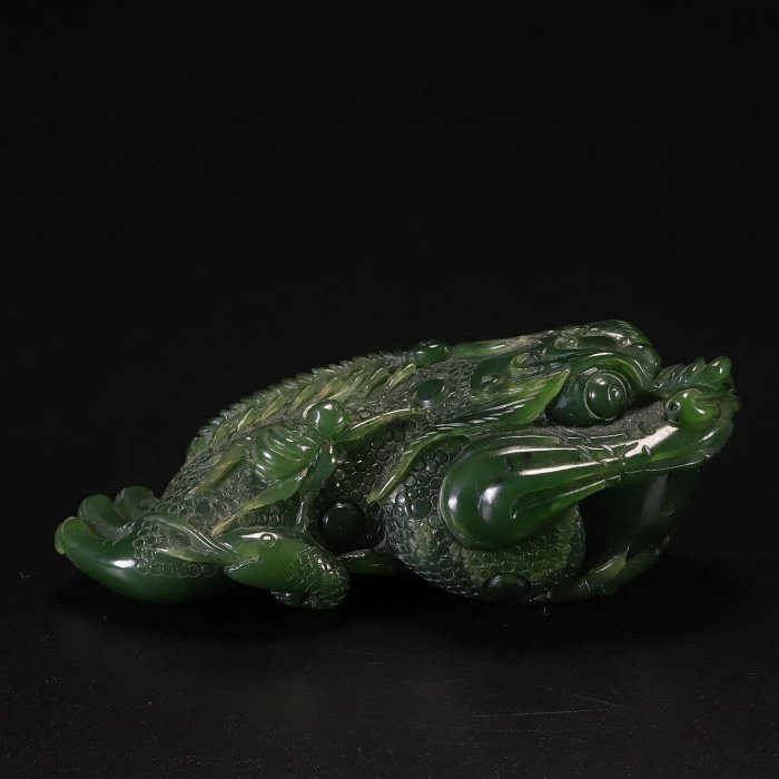 良渚石器和田玉碧玉金蟾掛件尺寸：7x4x2.7cm重74g NO199 古玉擺件和田