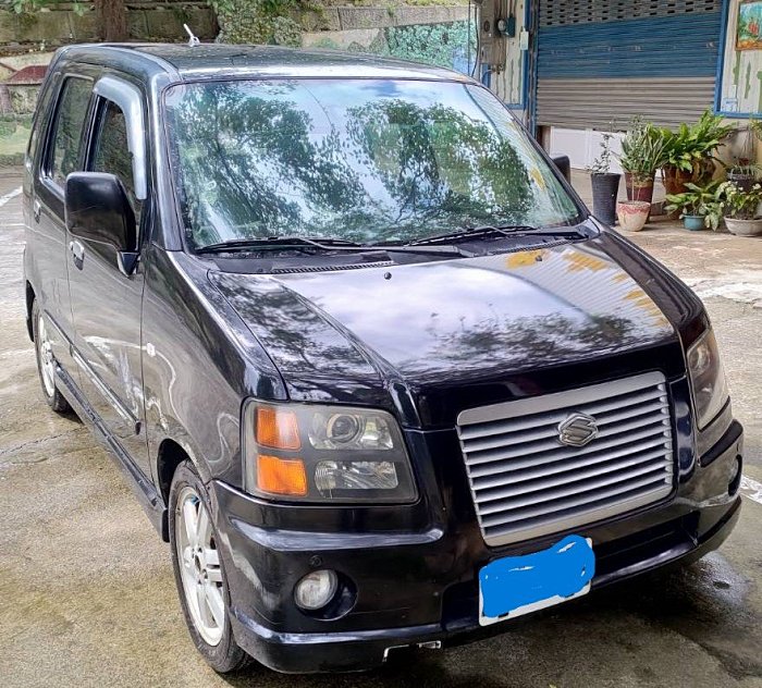 龜毛人自售 Suzuki SOLIO 客人說照片好像板金凹陷 (板金沒有凹陷喔)