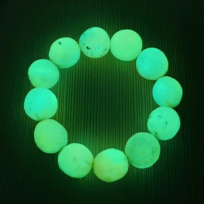 低清倉批奇石收藏帶皮夜光石原石隕石夜明珠表皮有晶體發光石標本可Diy