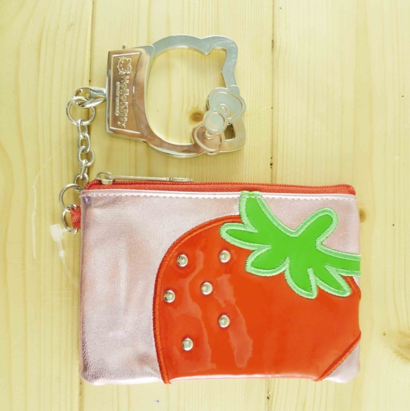 【震撼精品百貨】Hello Kitty 凱蒂貓-零錢包-草莓圖案