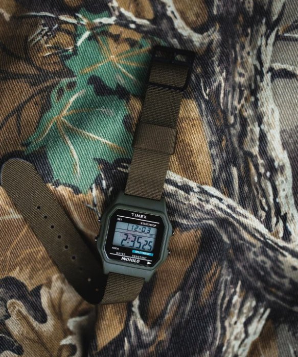 つ*を様 TIMEX × BEAMS / 別注 MILITARY DIGITAL TIMEX × BEAMS 別注 MILITARY DIGITAL WATCH｜ビームス 広島｜BEAMS
