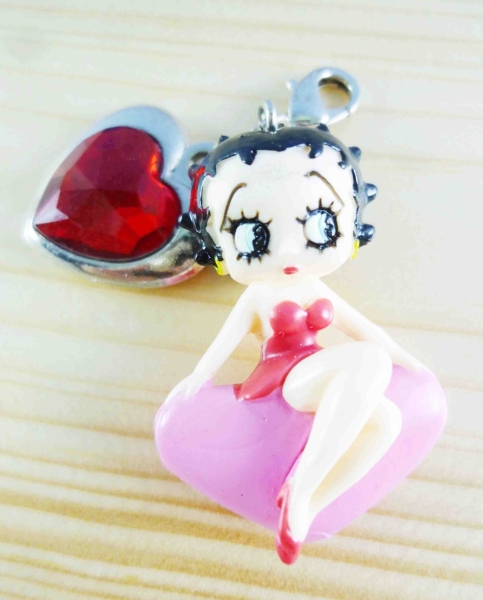 【震撼精品百貨】Betty Boop 貝蒂~吊飾-抬腿圖案
