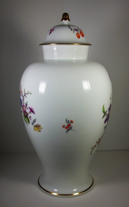 珍寶] Meissen 古式畫法花卉將軍瓶帶蓋花瓶| Yahoo拍賣