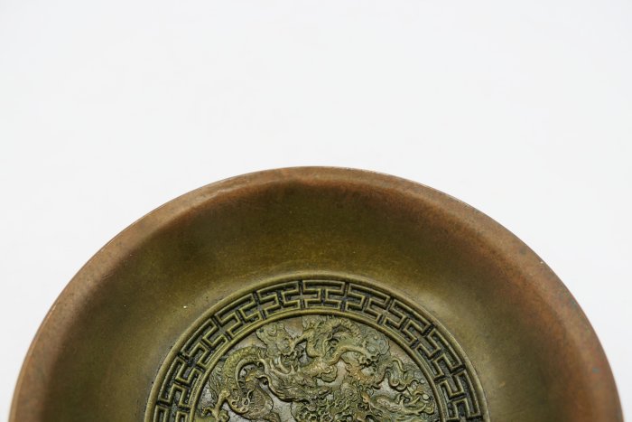 銅製古銅唐金 金工細工 陽刻浮彫『双龍戯珠』宣在銘 小茶碗 飾鉢★時代物★ 小蔡二手挖寶網) 早期銅雕十二皇帝+雙龍雕工精細銅碗大碗有重量總重量