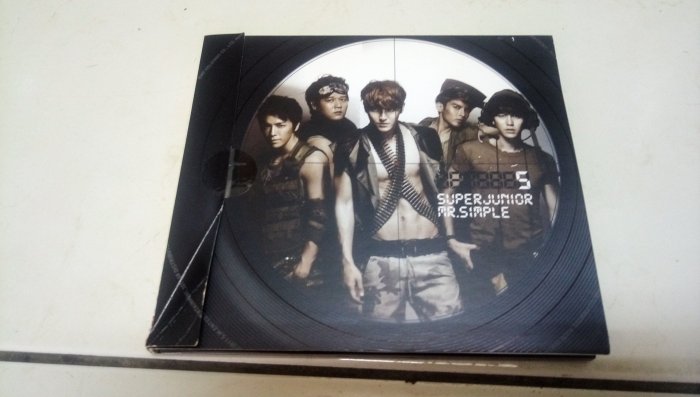 SUPER JUNIOR Mr.Simple B版  新品（台湾版）正規品 廃盤 SUPER JUNIOR Mr.Simple B版 新品（台湾版）正規品 廃盤