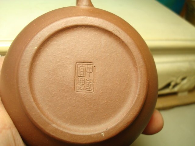中国宜興紫砂壷（高さ・胴径７５㎜、口径４２㎜、１３０ml、１２０㌘） 1000-yaode004-001.jpg