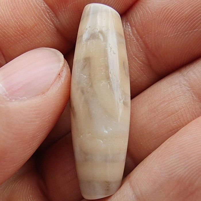 希少 厳選1点物 至純紅朱砂馬蹄痕白天珠 五本爪 如意鈎白天珠 如意鈎天珠 千年至纯如意两眼小天珠_珠子_评级精选_宝雅斋PBC评鉴