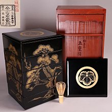 輪島塗 森漆器店 沈金 丸に蔦家紋 松竹梅 五段重箱 黒 朱 木製【MB57】 輪島塗重盒五段重沈金松竹梅家紋木製| Yahoo拍賣
