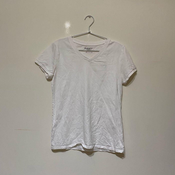 Hang ten 白色上衣 L 基本款 v領短袖素t 短袖t恤 簡約 純色 素面 短袖女 短袖上衣 女裝 v領上衣 打底t恤 上衣 短袖素t