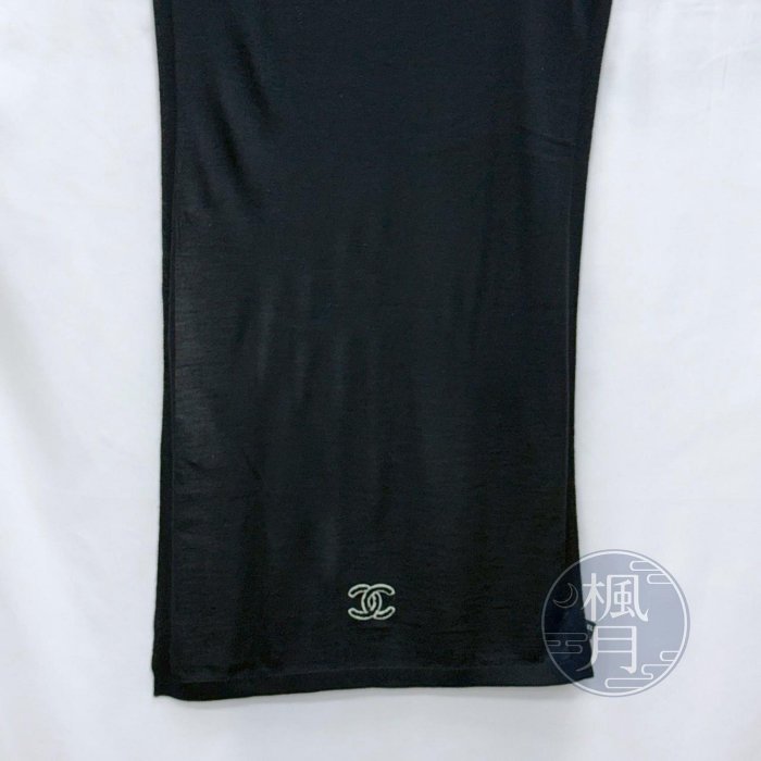 【一元起標 7/18】CHANEL 黑白LOGO圍巾