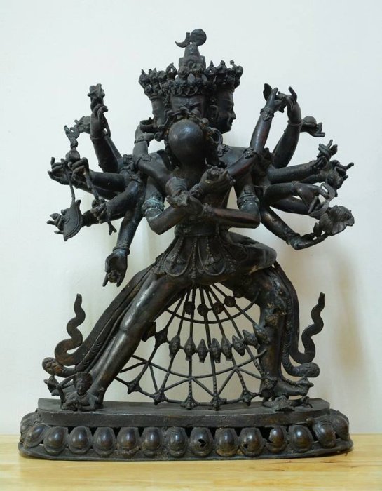 仏像，古董，珍藏，古銅製撒金，鎮宅，辟邪，古美術品，高2⃣️9⃣️cm，重