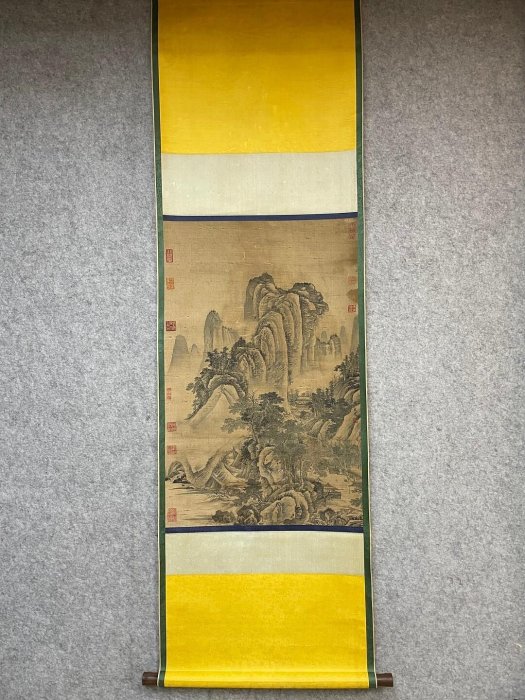 精選宋代馬遠山水絹本精品立軸，尺寸56x87公分宋朝山水畫絹本藝術立軸